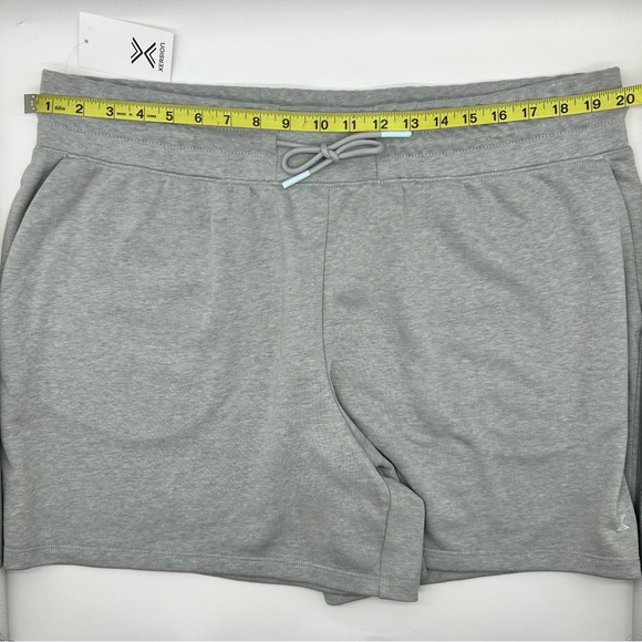 Xersion Women’s Gray High Rise Drawstring Waist Workout Shorts Size XXL - Picture 6 of 7